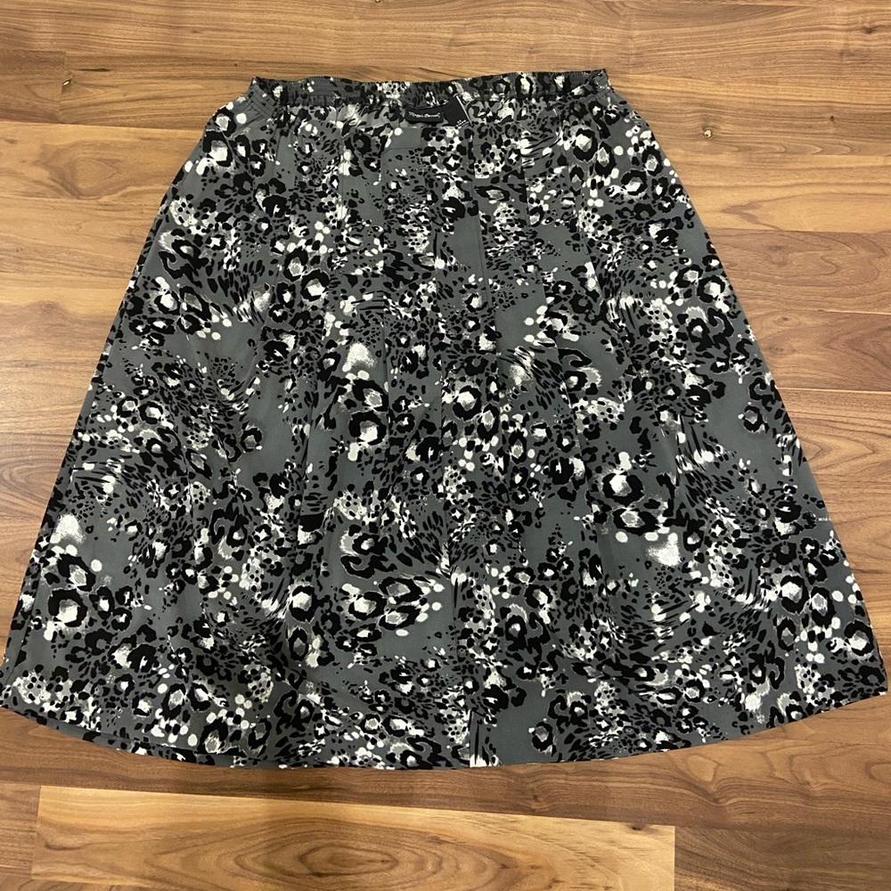 Woman’s Skirt